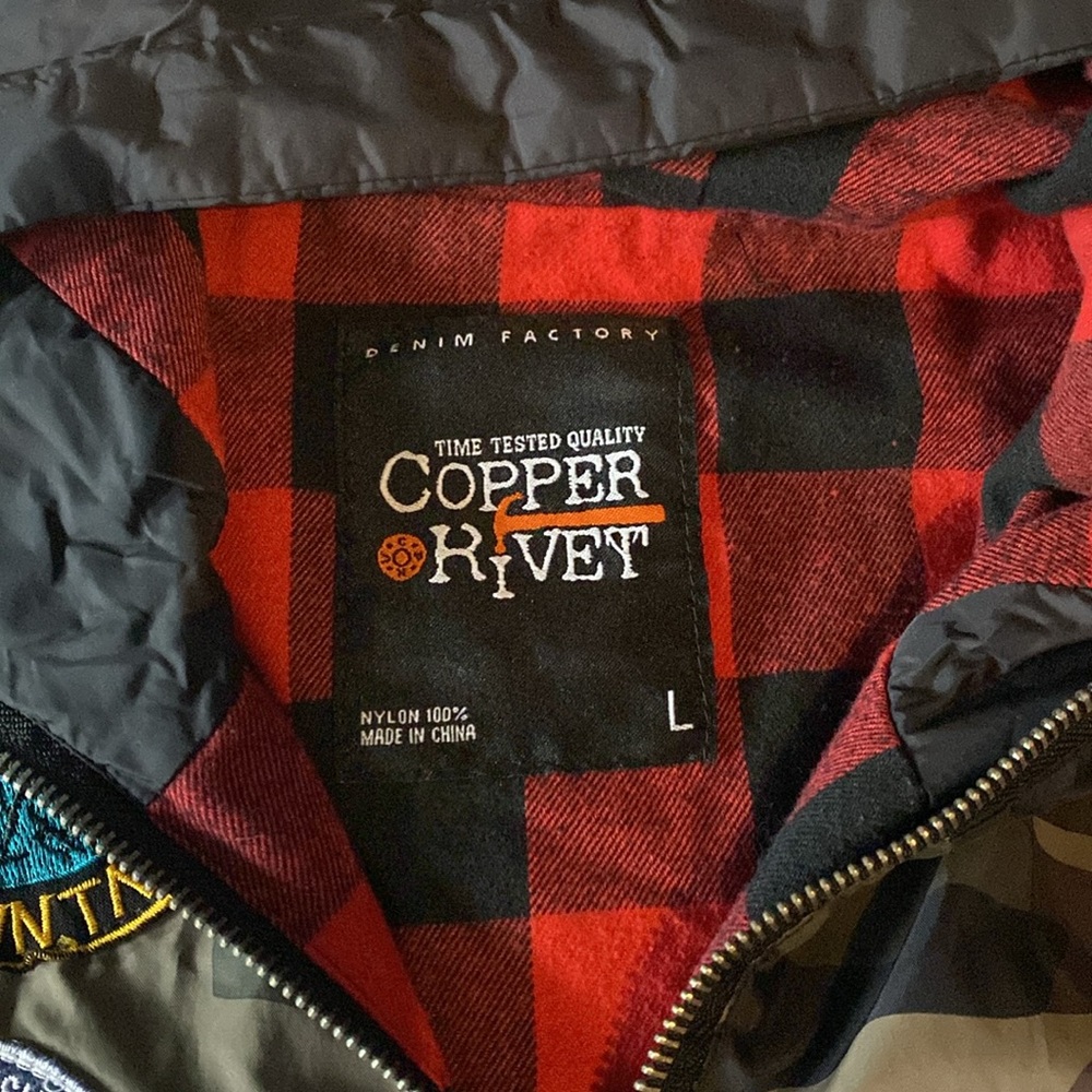 Copper Rivet windbreaker pullover jacket with patches - Picture 5 of 16